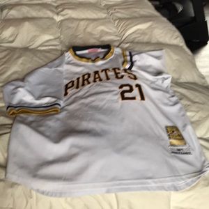Pittsburgh Pirates Roberto Clemente jersey